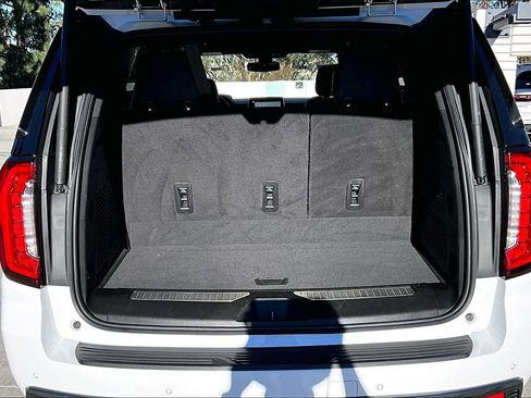 Used 2022 GMC Yukon AT4 image 22