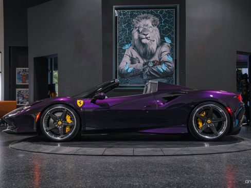 Used 2022 Ferrari F8 Tributo RWD image 57