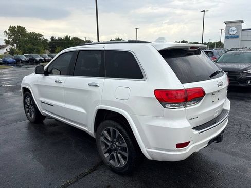 Used 2018 Jeep Grand Cherokee Overland AWD/4WD image 4