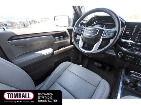 Used 2024 GMC Sierra 1500 SLT w/ SLT Convenience Package AWD/4WD image 9