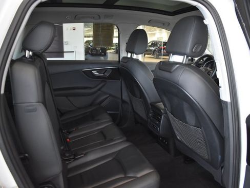 Used 2023 Audi Q7 3.0T Premium Plus AWD/4WD image 40