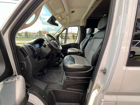 Used 2023 RAM ProMaster 2500 w/ Premium Convenience Group (B) image 21