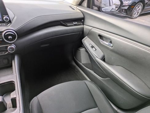 Certified 2024 Nissan Sentra SV FWD image 17