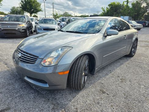 Used 2004 INFINITI G35 Coupe w/ Premium Pkg RWD image 3