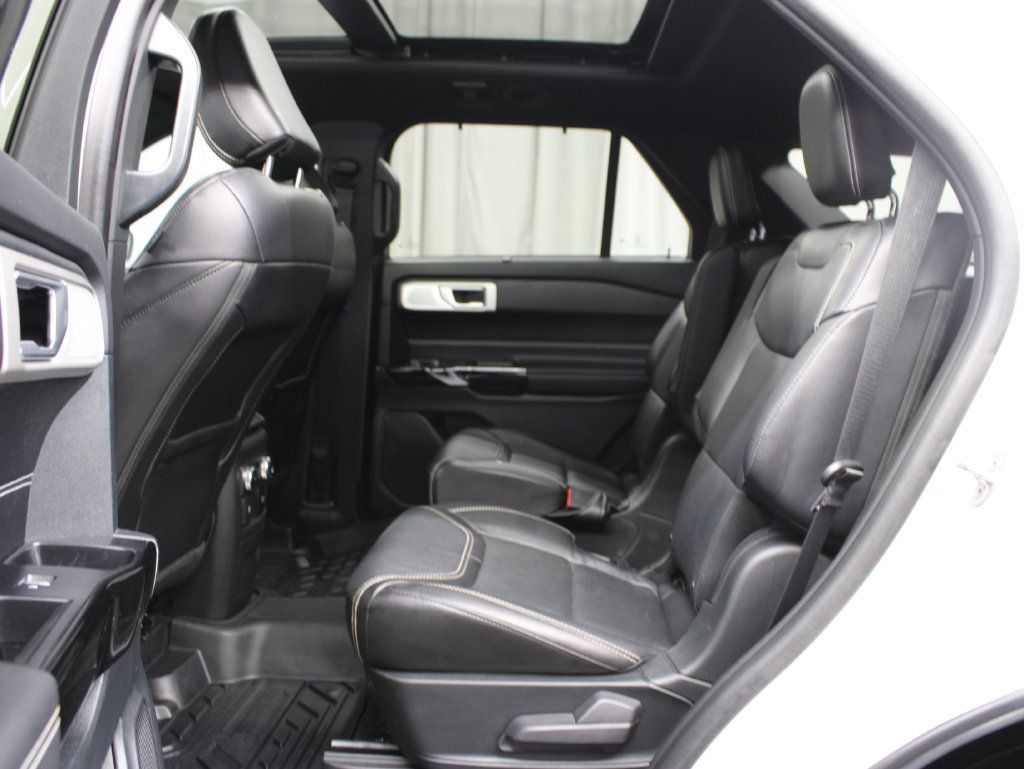 Used 2024 Ford Explorer ST w/ Technology Package AWD/4WD image 17