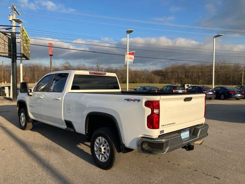 Certified 2023 Chevrolet Silverado 2500 LT w/ Convenience Package image 5