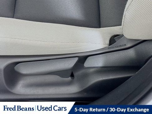 Used 2023 Toyota Corolla LE AWD/4WD image 35