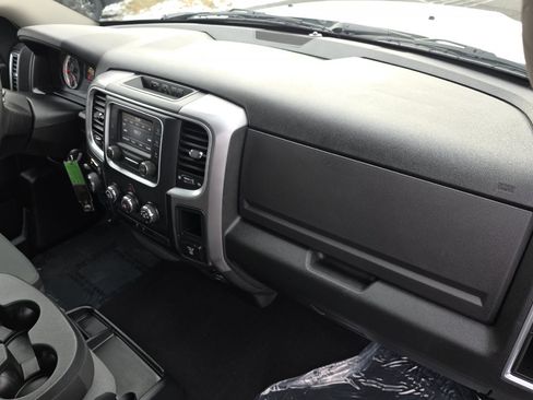 Used 2023 RAM 1500 Classic SLT image 15