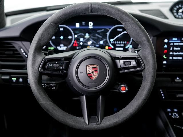 Certified 2026 Porsche 911 Carrera T RWD image 12