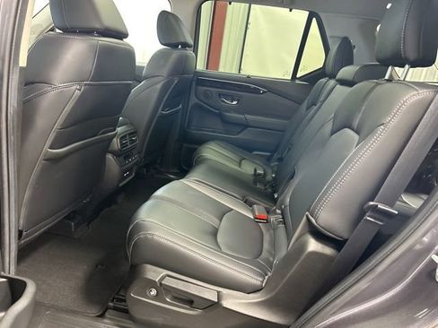 Certified 2023 Honda Pilot Touring image 15