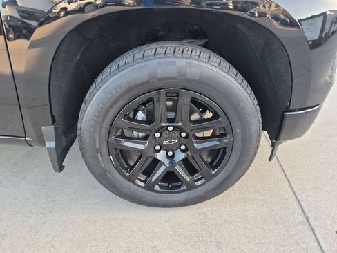 Used 2024 Chevrolet Silverado 1500 Custom RWD image 10