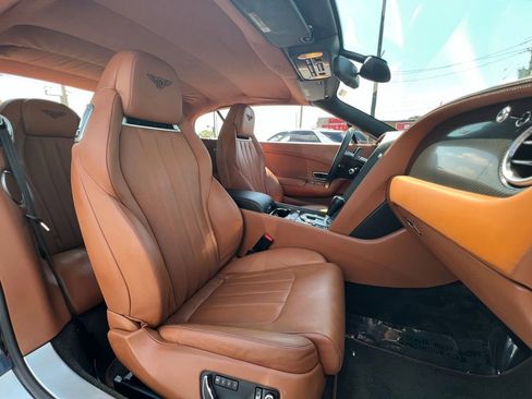 Used 2014 Bentley Continental GT image 25
