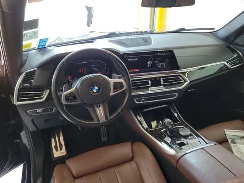 Used 2020 BMW X5 M50i w/ Premium Package AWD/4WD image 5
