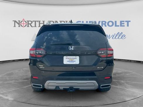 Used 2025 Honda Pilot Elite image 4
