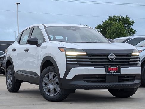New 2026 Nissan Kicks S FWD image 2