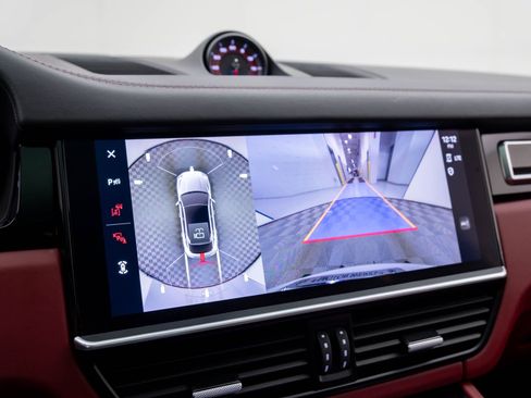 Certified 2023 Porsche Cayenne GTS image 25