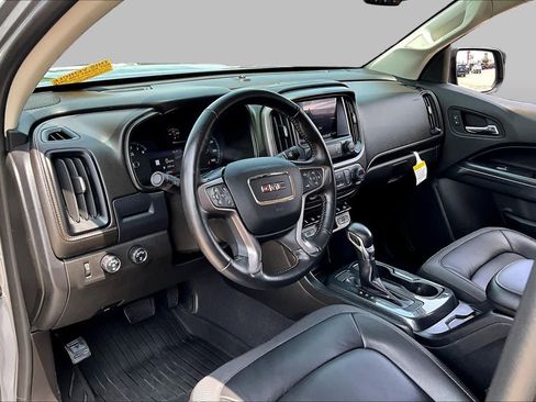 Used 2022 GMC Canyon AT4 w/ Driver Alert Package AWD/4WD image 18