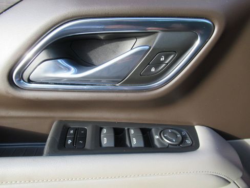 Used 2023 Chevrolet Tahoe LT RWD image 22