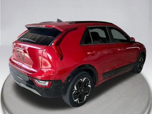Used 2023 Kia Niro Wave FWD image 11