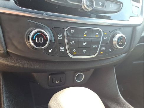 Used 2023 Chevrolet Traverse LT w/ LPO, Floor Liner Package AWD/4WD image 22