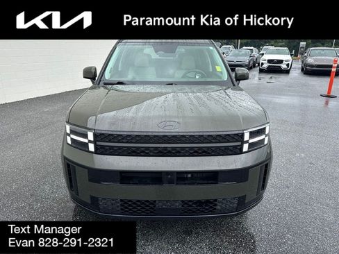Used 2025 Hyundai Santa Fe Calligraphy AWD/4WD image 2