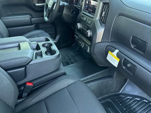 New 2026 GMC Sierra 1500 Pro AWD/4WD image 17
