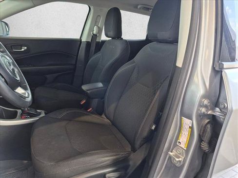 Used 2018 Jeep Compass Sport FWD image 15