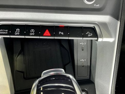 Used 2022 Audi Q3 2.0T Premium Plus image 15