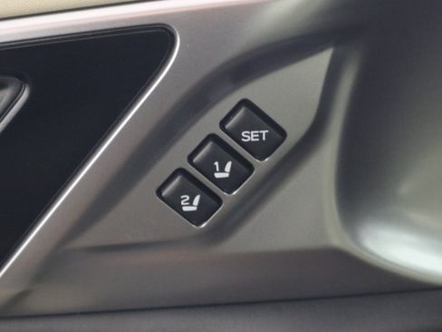 Used 2023 Subaru Outback Limited AWD/4WD image 35