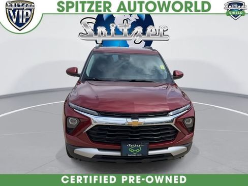 Used 2024 Chevrolet TrailBlazer LT w/ LT Cold Weather Package FWD image 3