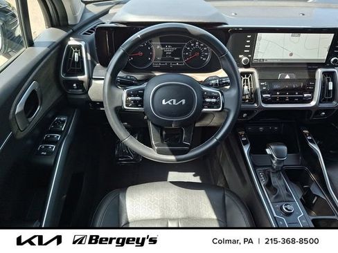 Certified 2023 Kia Sorento S w/ Panoramic Sunroof Package AWD/4WD image 15