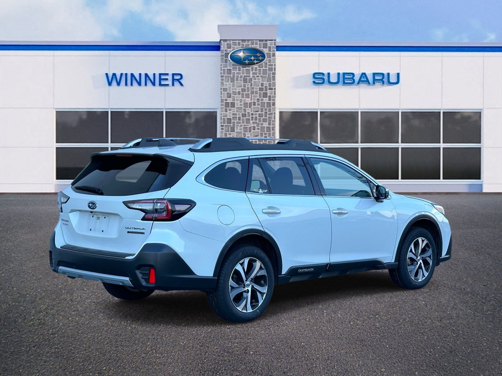 Used 2022 Subaru Outback Touring XT AWD/4WD image 5