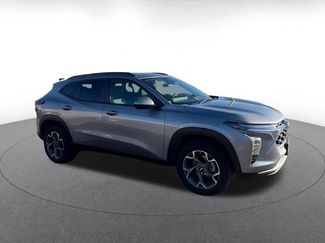 Used 2025 Chevrolet Trax LT video 2
