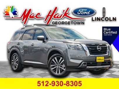 Used 2025 Nissan Pathfinder Platinum w/ Cargo Package