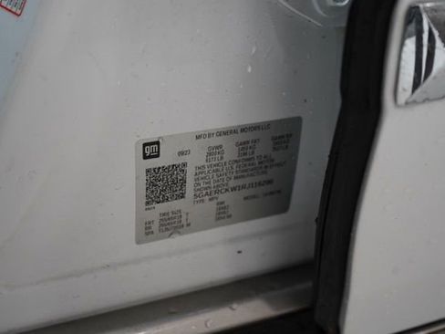 Used 2024 Buick Enclave Premium image 41