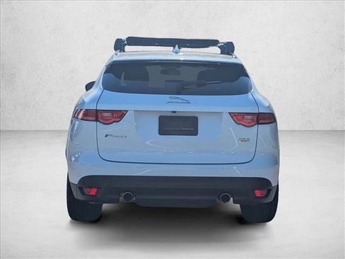 Used 2017 Jaguar F-PACE Prestige image 6