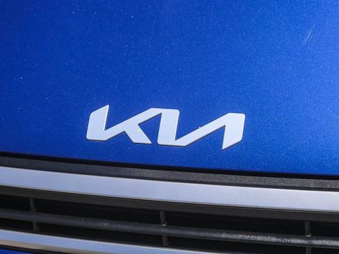 Certified 2025 Kia K4 FWD image 7