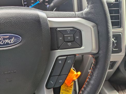 Used 2019 Ford F250 Lariat w/ Lariat Value Package image 16