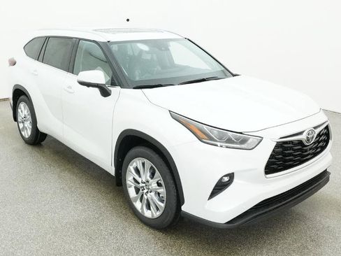 New 2026 Toyota Highlander Limited AWD/4WD image 21