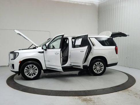 Used 2022 GMC Yukon SLT w/ SLT Luxury Package RWD image 12