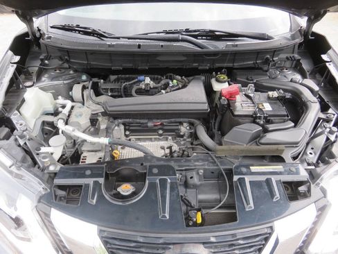 Used 2018 Nissan Rogue SL w/ Premium Package AWD/4WD image 39