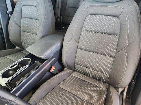 Certified 2025 Chevrolet Equinox LT image 8