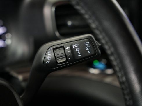 Used 2020 Ford Explorer Limited image 15