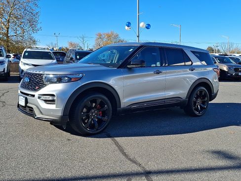 Used 2021 Ford Explorer ST w/ Equipment Group 401A image 3