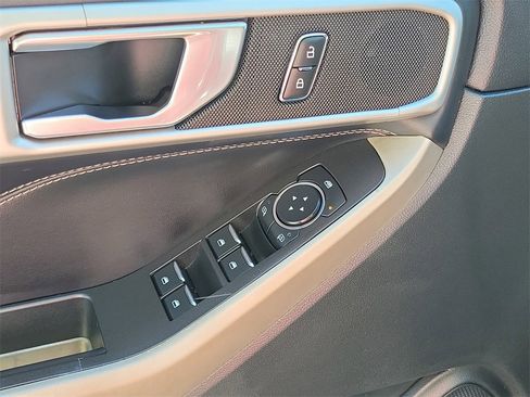 Used 2023 Ford Explorer XLT w/ Equipment Group 202A image 18