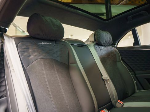 Used 2025 Bentley Flying Spur Speed image 21