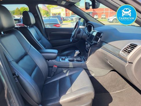 Used 2020 Jeep Grand Cherokee Limited AWD/4WD image 26