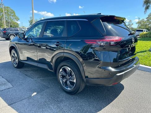 Used 2025 Nissan Rogue SV FWD image 7