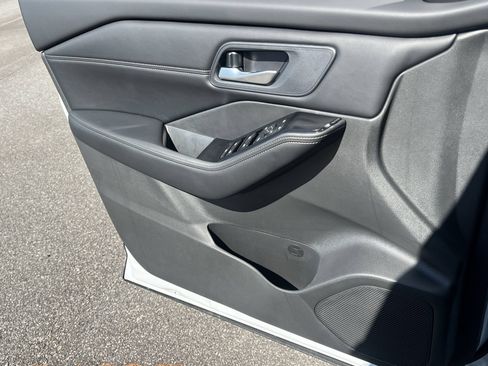 New 2026 Nissan Rogue Dark Armor FWD image 13
