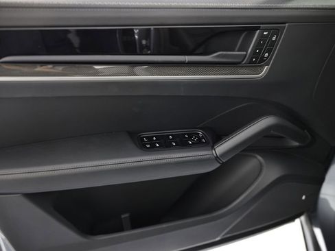 New 2026 Porsche Cayenne E-Hybrid Coupe image 20